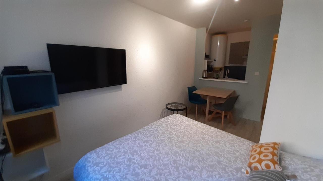 Studio 302 Au 15 Rue Battant A Besancon Exterior photo